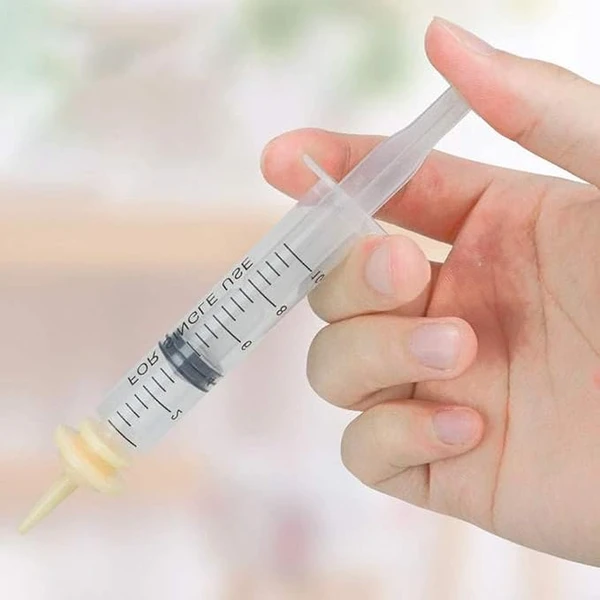 68c7a0cf_kitten-milk-syringe-with-2-feeding-nipples
