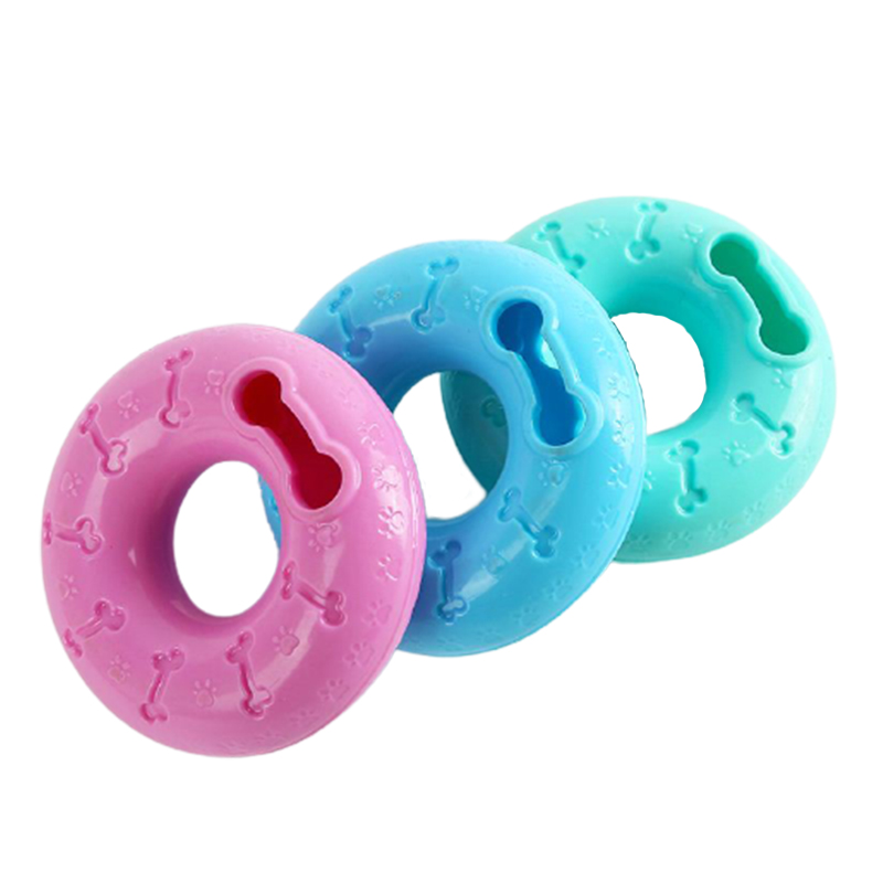 SH ( Ms-103 )  Interactive Donut Treat Dispenser Dog Toy ø 12cm Multi-Color